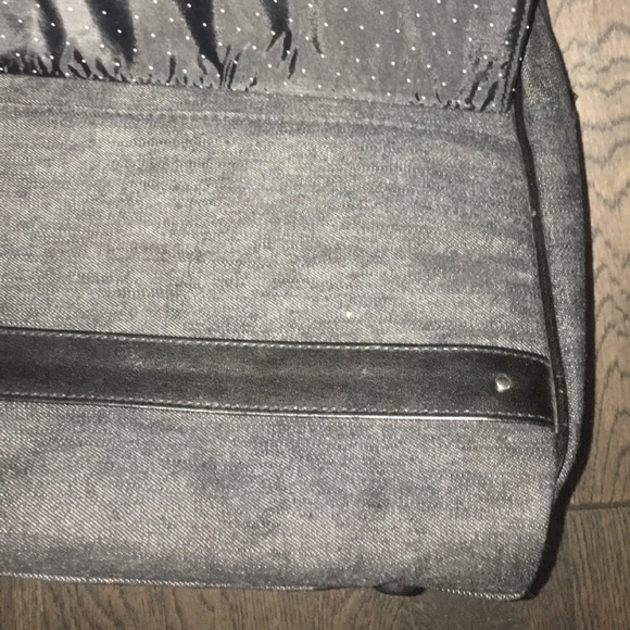 Givenchy perfumes genuine leather bag - Picture 3 of 6